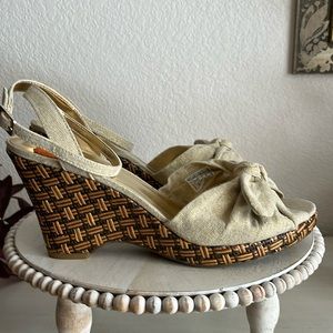 Rocket Dog ankle wrap fabric upper wedge gold size 10